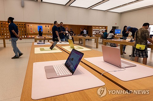 애플, 메모리 대란에 가격 올리고 칩 로드맵도 수정
