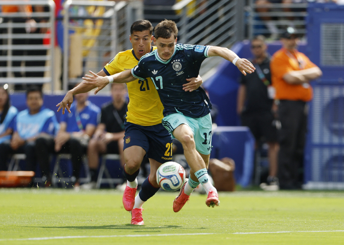 "홍명보호엔 비보" 에콰도르의 기적, 독일에 2-1 역전승! '승점 4점' 조3위 32강행[북중미월드컵 E조 최종전]