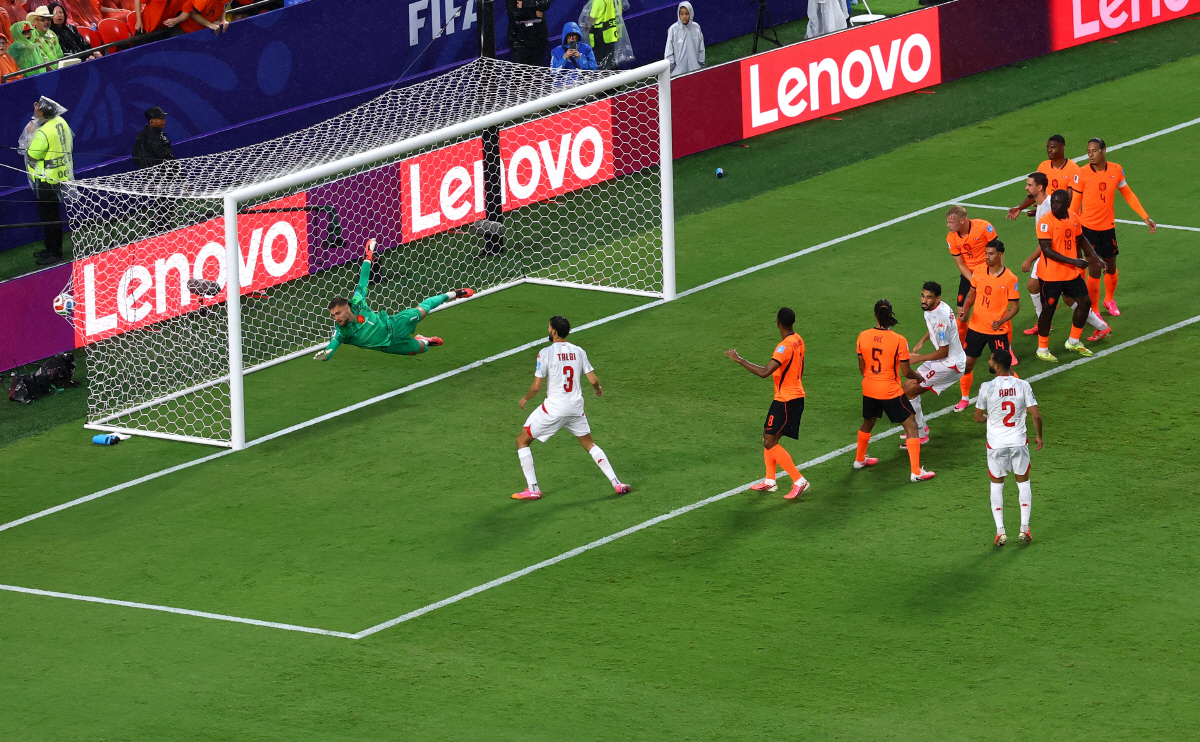 Soccer Football - FIFA World Cup 2026 - Group F - Tunisia v Netherlands - Kansas City Stadium, Kansas City, Missouri, U.S. - June 25, 2026 Tunisia's Hazem Mastouri scores their first goal past Netherlands' Bart Verbruggen REUTERS/Bernadett Szabo