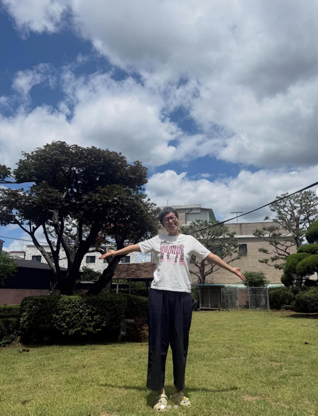 Park Mi-sun Shares Update After Breast Cancer Battle, Reveals Park-Like Garden at Her 900-Pyeong Detached Home in Ilsan New Town