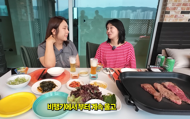 '194만 유튜버' 랄랄, 2세대 합친 펜트하우스 내부 공개...풍자 "성공했구나"