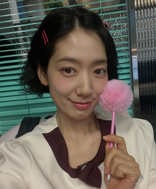 '가을 출산' 박신혜, 배용준♥박수진과 동반 여행 후 '음악 태교'..."귀가 트인다"