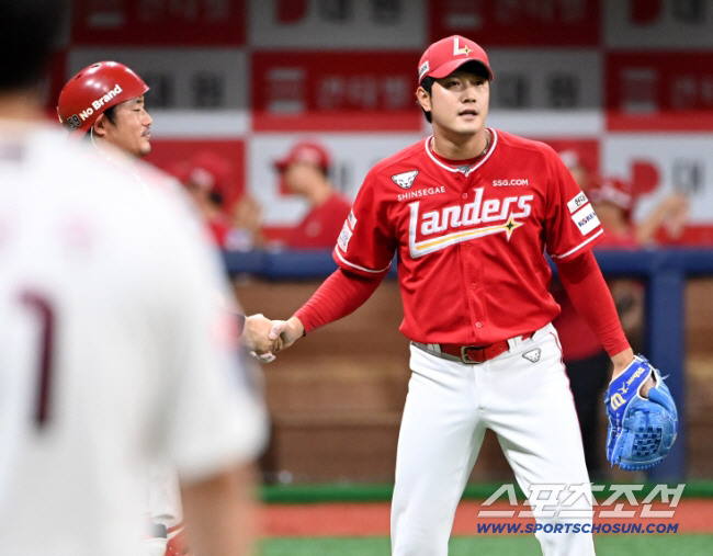 '이게 얼마만의 복귀냐' SSG 서진용, 448일만에 1군 콜업
