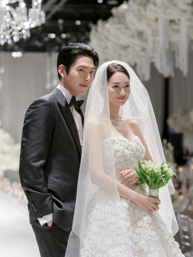 신민아, ♥김우빈이 인정한 유머 감각 "나보고 진짜 웃긴다고"