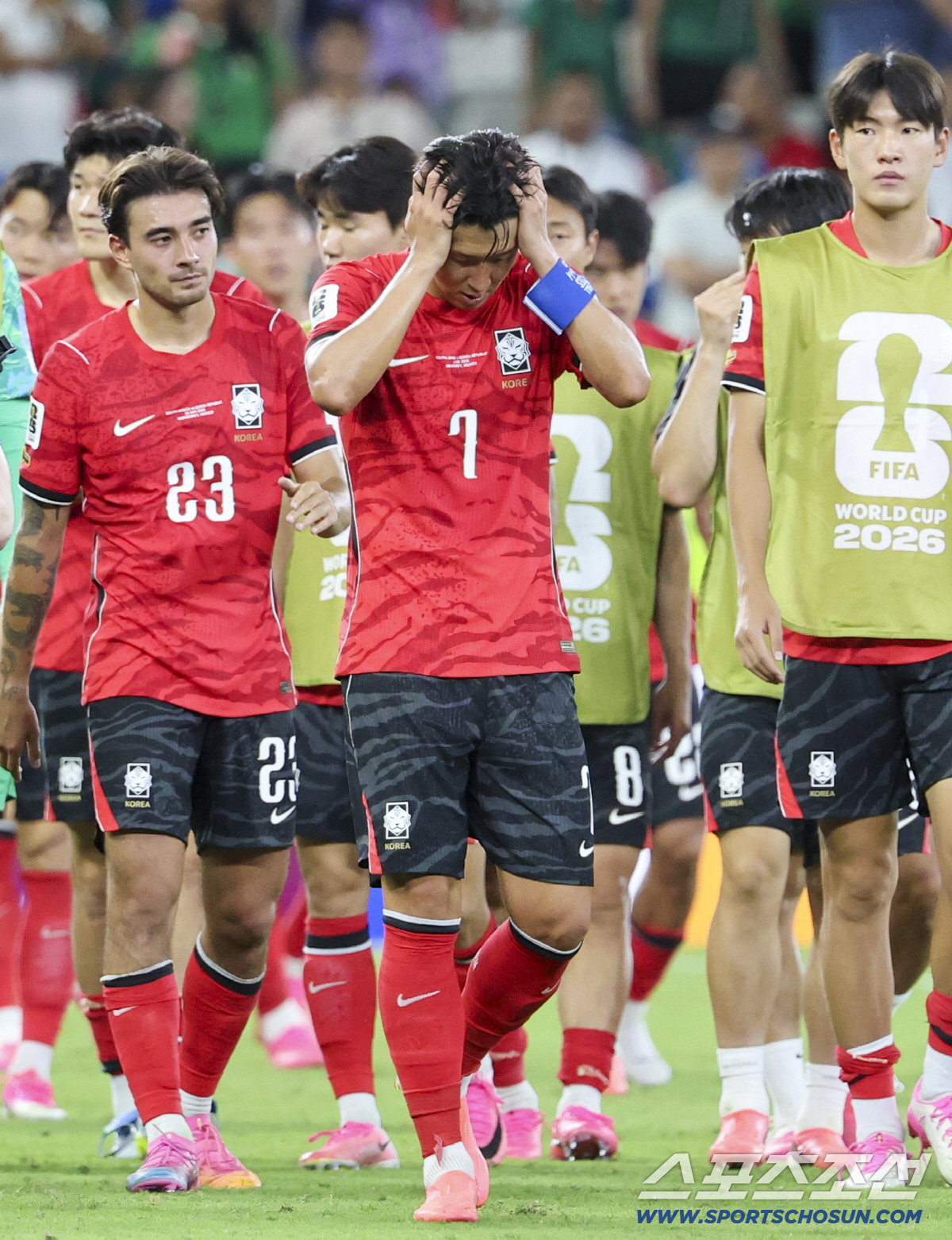 25일(한국시각) 멕시코 몬테레이 인근 과달루페의 에스타디오 몬테레이에서 열린 2026 북중미 월드컵 대한민국과 남아공의 경기. 한국이 0대1로 패한 가운데 손흥민 등 선수들이 아쉬워하고 있다. 과달루페(멕시코)=허상욱 기자 wook@sportschosun.com/2026.06.25/