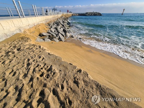 [해수분해] 해마다 사라지는 모래, 텅 빈 백사장 되살린다