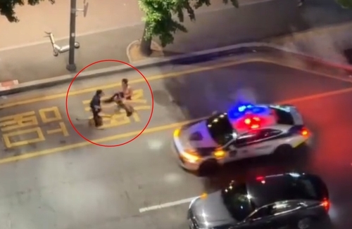 새벽 수원 도로에서 경찰에 주먹질한 40대 테이저로 검거