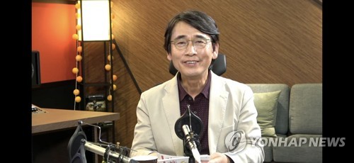 유시민 "지지층 증축 원해, 李대통령은 재건축…자신감 지나쳐"