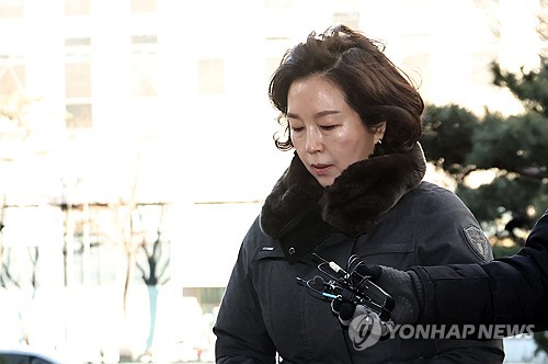 [연합뉴스 자료사진] 김경 전 서울시의원이 지난 1월 29일 서울경찰청 공공범죄수사대에서 경찰 조사를 받기 위해 출석하고 있다. 2026.1.29 photo@yna.co.kr