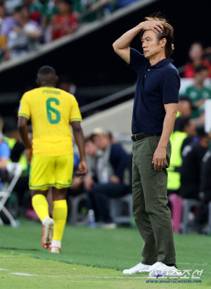 "손흥민도 결국 후반 돌파구 못 만들었다!" 홍명보 감독을 위한 변호. ESPN "SON도 후반 부진. 홍 감독의 엄청난 도박이었다"