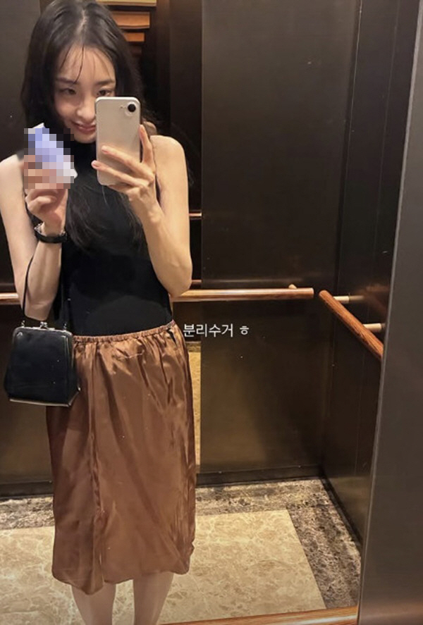 Kim Min-ha, you're going to sort the recycling, but why are you so pretty!