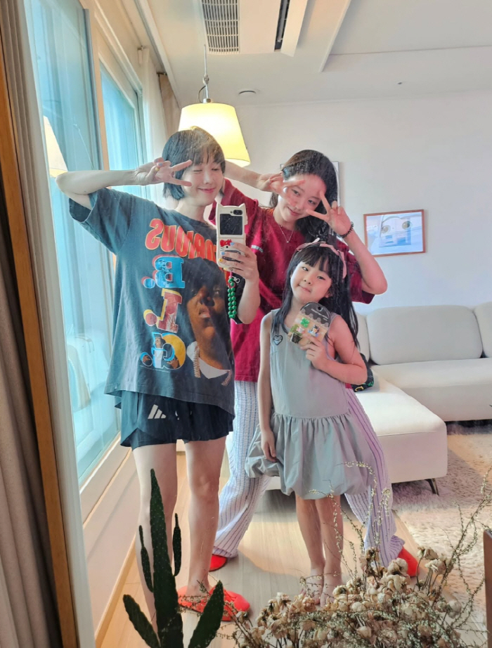 Byul and Haha’s Daughter Song-i Has a Pajama Party at Ji Ye-eun’s Home 'Do You Like Your Favorite Aunt More Than Mom?'