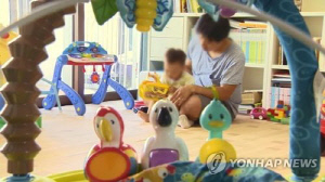 아이 돌보고 살림하는 남성 '전업주부' 27만명…역대 최다