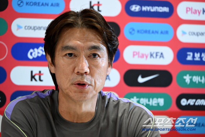 [오피셜]"무능한 지휘관" 이재명 대통령 비판→홍명보 감독 '칼사퇴'…월드컵 조기 종료에 한국 축구 또 '無 감독' 체제
