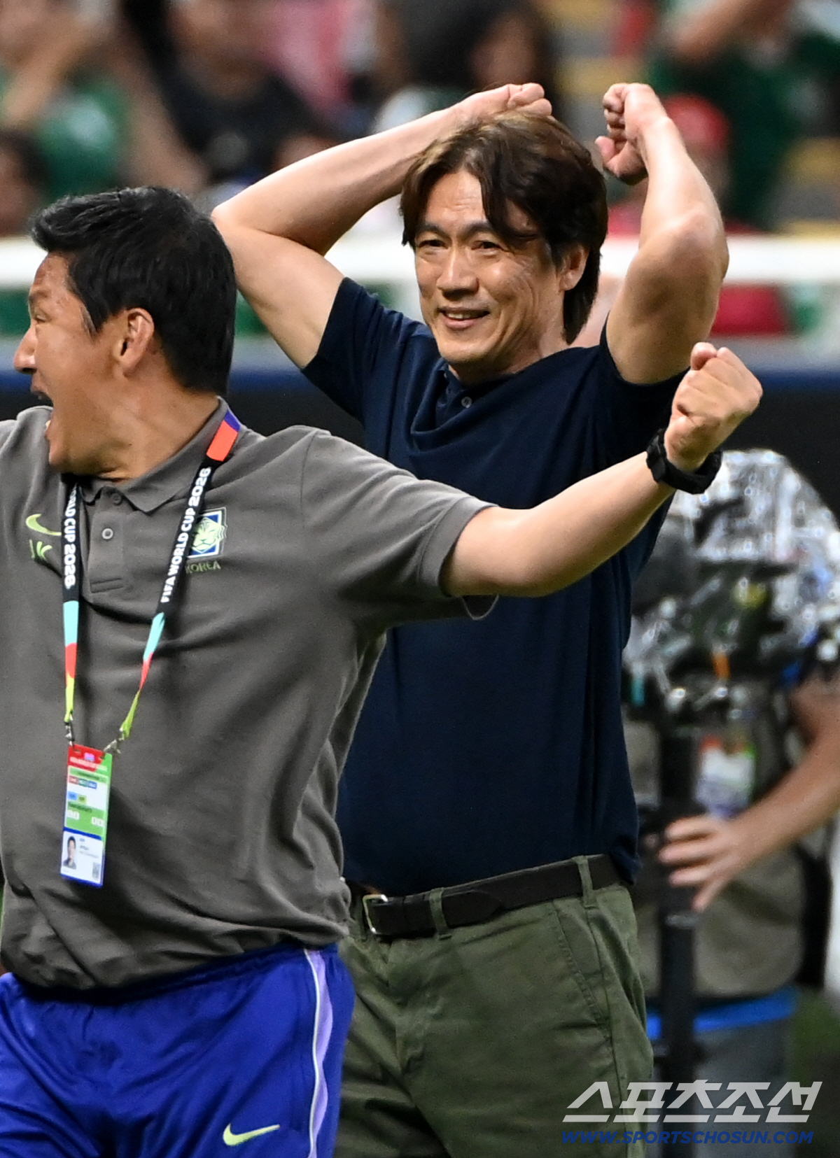 12일(한국시각) 멕시코 과달라하라 사포판의 에스타디오 과달라하라에서 열린 2026 북중미월드컵 대한민국과 체코의 경기. 대한민국이 2대1로 승리했다. 경기가 끝나자 홍명보 감독이 환호하고 있다. 사포판(멕시코)=허상욱 기자 wook@sportschosun.com/2026.06.12/