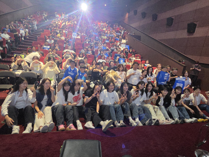 여자 프로농구 우리은행, 팬과 함께 새 시즌 출발…300명 팬미팅 성황