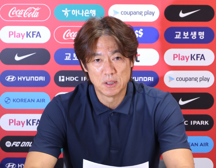 새판 준비하는 한국축구, 차기 감독은 외국인...회장 선거 변수로 아시안컵 준비 파행 '불가피'