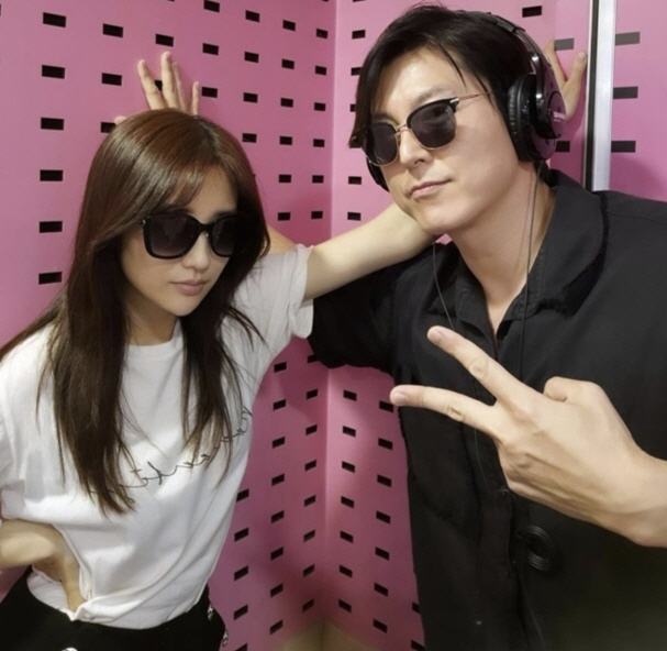 류수영 "♥박하선과 오토바이 타며 '안전한 오빠' 벗어나..상견례 분위기까지" 러브스토리 공개