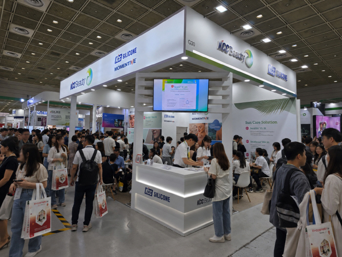 'Introducing Differentiated Functional Materials for K-Beauty'... KCC Silicon Participates in 'In-Cosmetics Korea 2026,' the Country's Largest Cosmetic Ingredient Exhibition
