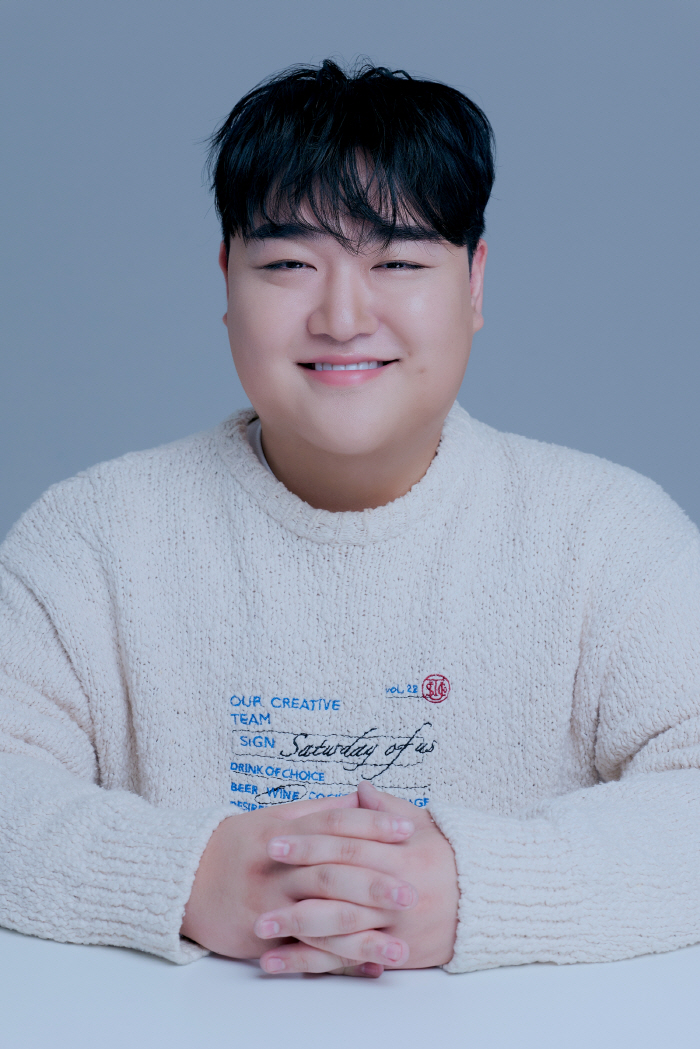 'SNL 코리아' 대세 김규원, 지성→문소리 주연 '아파트'로 첫 정극 연기 도전