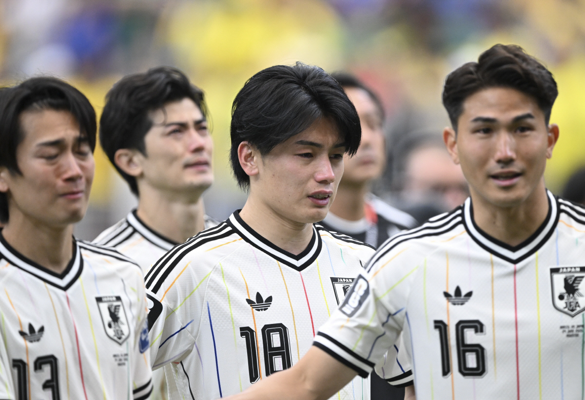 "우승 노린다는 일본, 자신감 부족" 늙은 브라질 상대 선제골 넣고 침몰…완벽했던 조별리그→"항상 토너먼트서 답 없어"