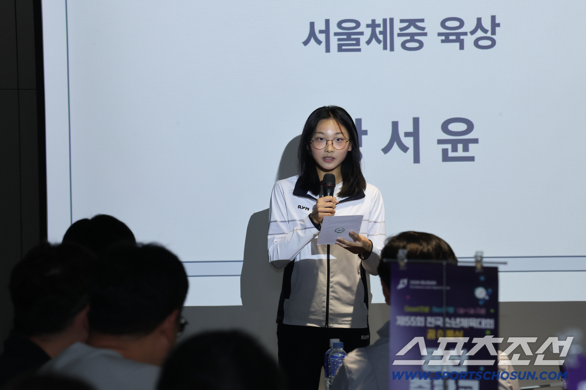 "소년체전 선수단에 햄버거 쏘고,초등 농구부와 슛 대결" '2기 시작' 정근식 서울시교육감의 학교체육♥ 진심 행보