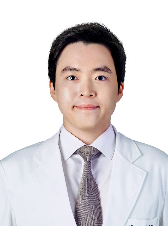 Professor Kim Yeon-wook
