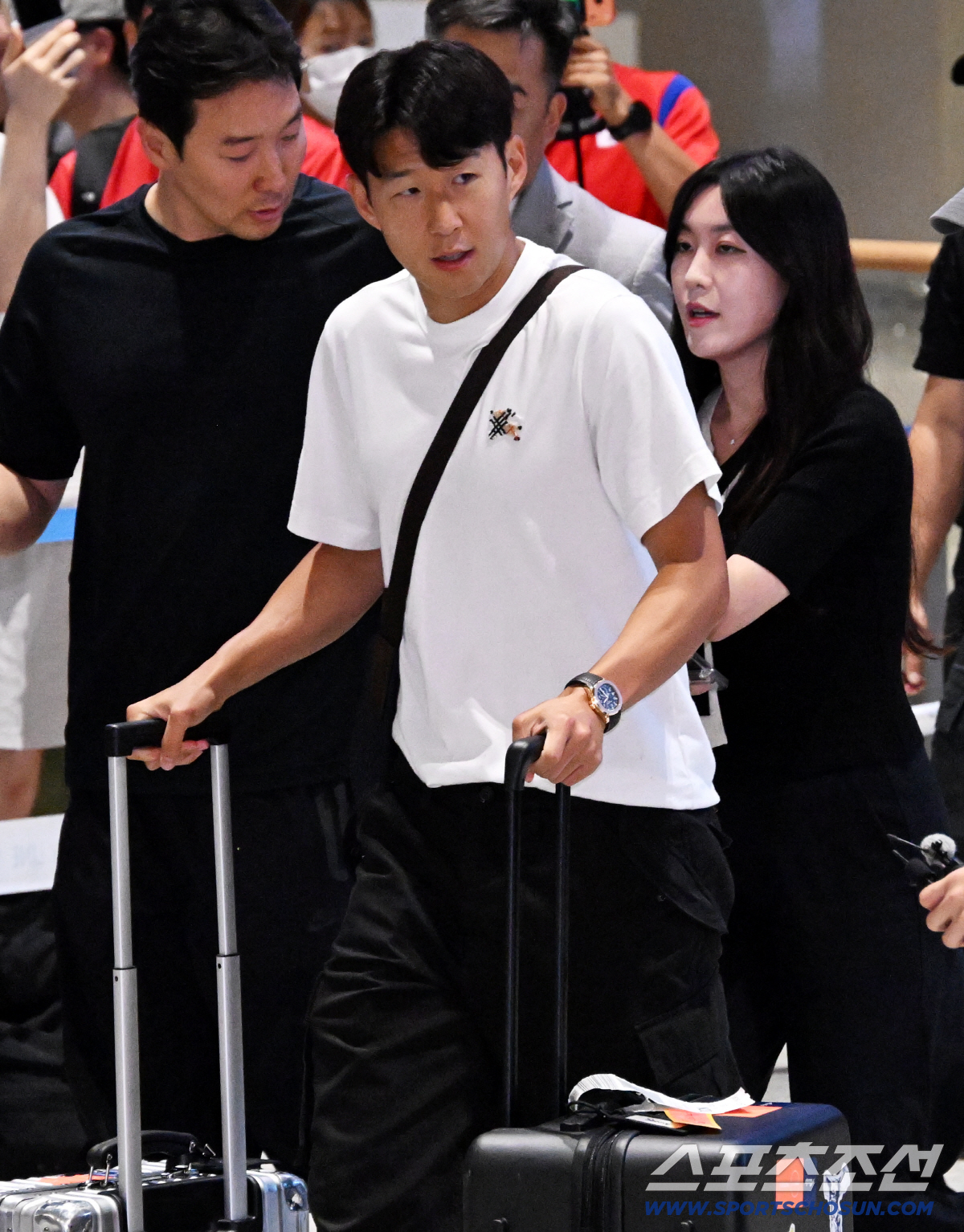 2026 북중미 월드컵을 마친 손흥민이 1일 인천공항을 통해 귀국했다. 입국장으로 들어서는 손흥민의 모습. 인천공항=허상욱 기자 wook@sportschosun.com/2026.07.01/