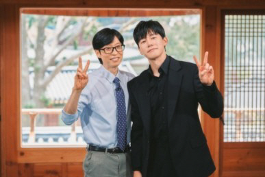 Kim Moo-yul, Who Once Lived in a Shantytown, Says His Annual Income Was Only 200,000 Won... He Endured His Years of Obscurity with Yoon Seung-ah (You Quiz on the Block)