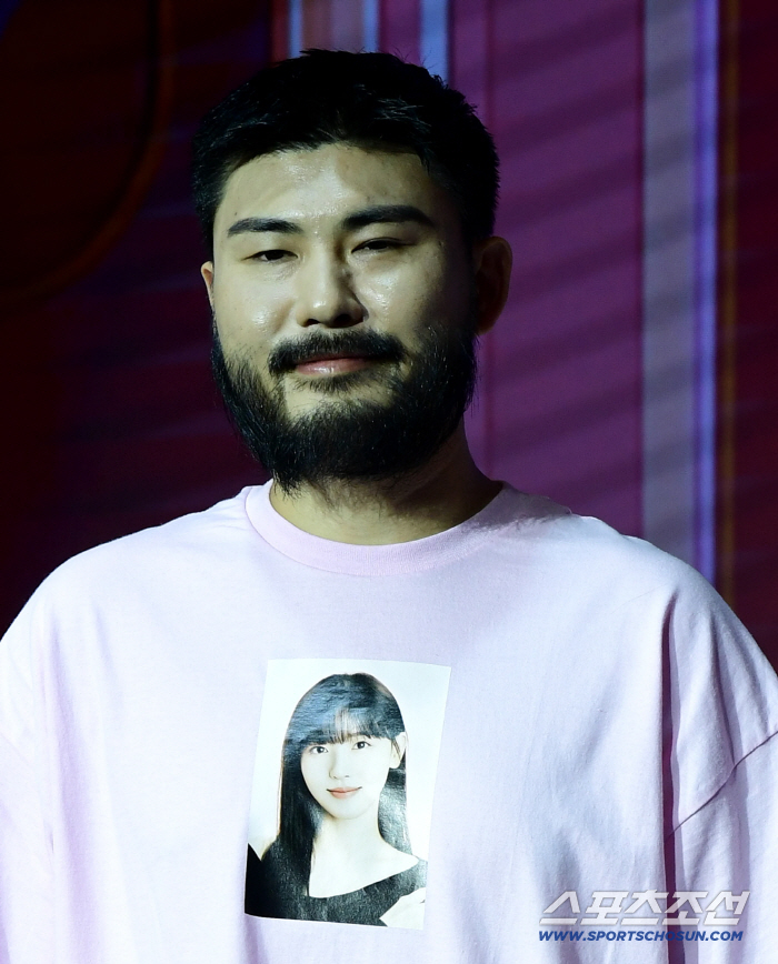 '모솔연애2' 카더가든, ♥강한나 옷 입고 등판 "존경하는 위인과 같아"