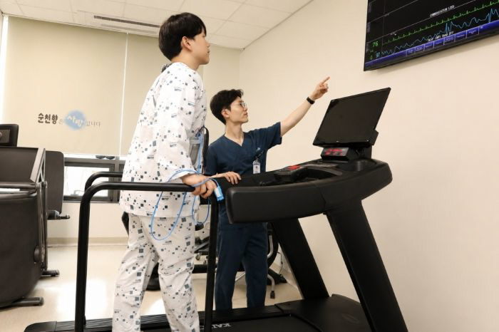 Soonchunhyang University Cheonan Hospital's cardiac rehabilitation program draws strong response, improving exercise capacity and cardiopulmonary function