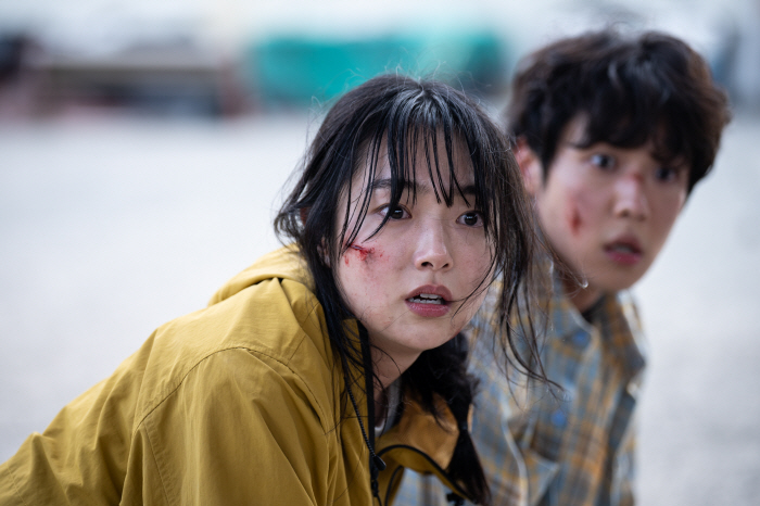 'Awakened Her Killer Instinct'... 'Kill Show 2' New Lead Kim Hye-jun Transforms 180 Degrees, From Her Eyes to Her Posture