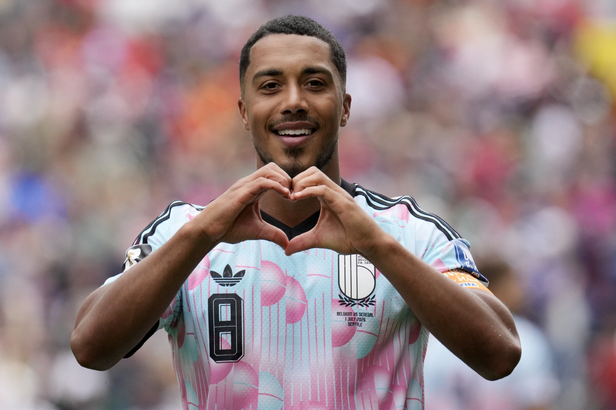 epaselect epa13079040 Youri Tielemans of Belgium celebrates scoring the 3-2 goal during the FIFA World Cup 2026 Round of 32 match Belgium against Senegal, in Seattle, Washington, USA, 01 July 2026. EPA/STEPHEN BRASHEAR