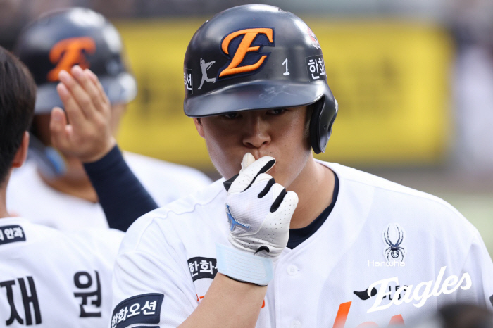 5G 연속 홈런 쳤는데 "빨리 끊기길 바랐다"고?…시즌 4호 기록 달성에는 '활짝'