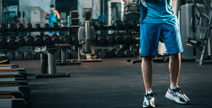 'The smell is too strong'... What happened to the gym member who was kicked out?