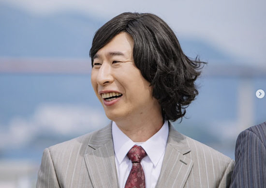 Yang Sang-guk, amid 'attitude controversy,' makes a surprise return to 'War of Money' on 'What Are You Doing When You Play?' ... Will he regain his laughter in Yoo Jae-suk's company?
