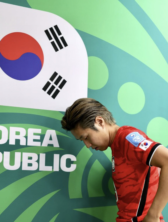 '韓 월드컵 에이스' 이강인, 탈락 후 첫 심경 고백 "아쉬운 마음보다 책임...더 성장해 팀에 보탬되겠다"