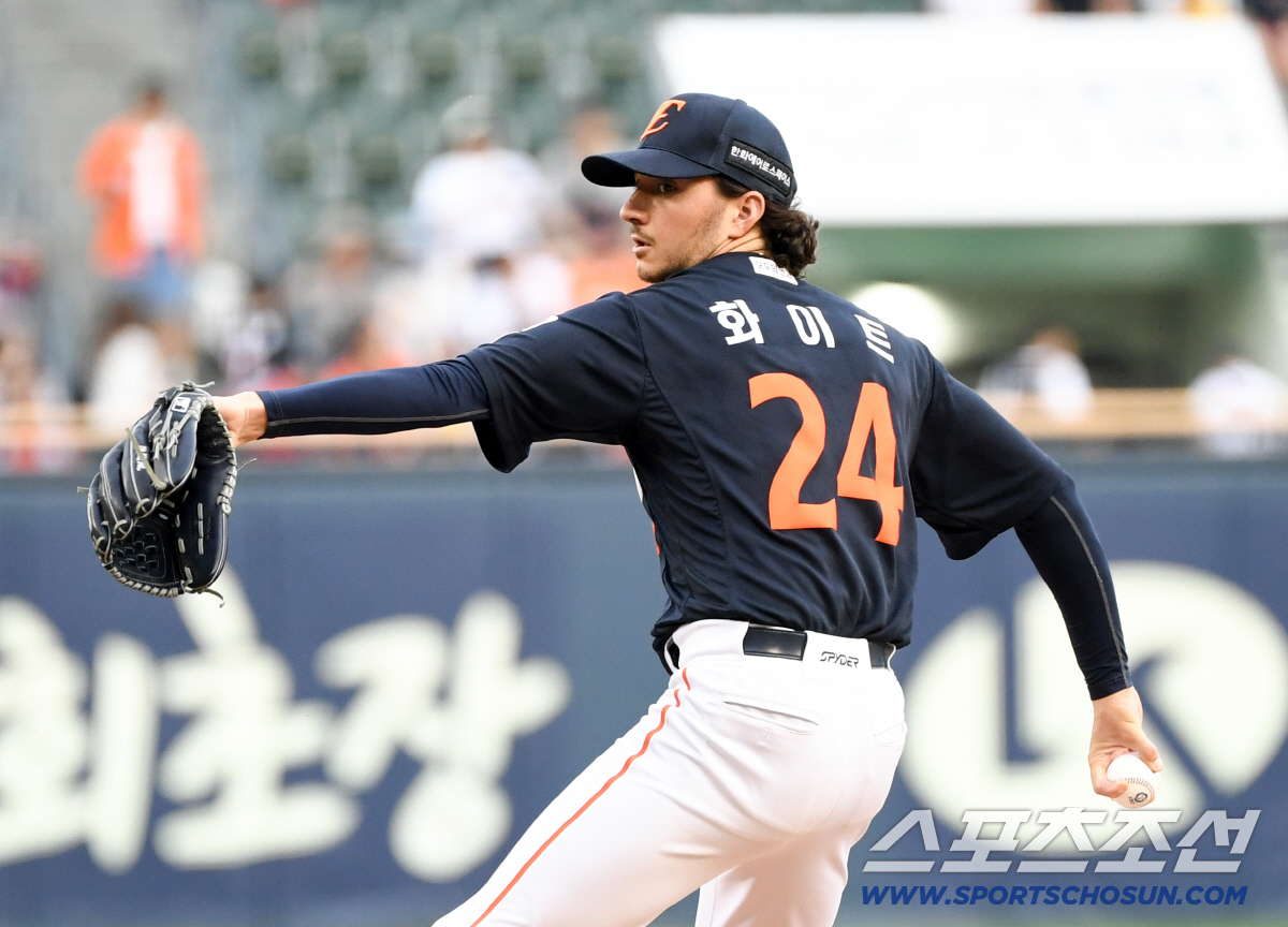 3일 잠실구장에서 열린 LG와 한화의 경기. 한화 화이트가 역투하고 있다. 잠실=박재만 기자 pjm@sportschosun.com/2026.07.03/
