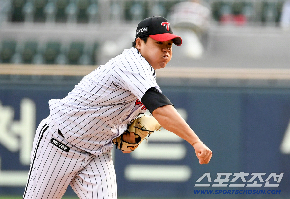 4일 잠실구장에서 열린 LG와 한화의 경기. LG 장현식이 역투하고 있다. 잠실=박재만 기자 pjm@sportschosun.com/2026.07.04/