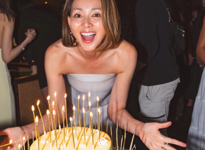 Shiho Yano Celebrates Birthday With Daughter Choo Sarang and Friends, Without Choo Sung-hoon: "I’m So Happy"