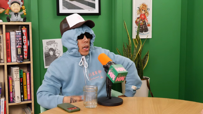 Dok2 'Lee Hi is 29 and I’m 36... We’re not at an age for casual dating'