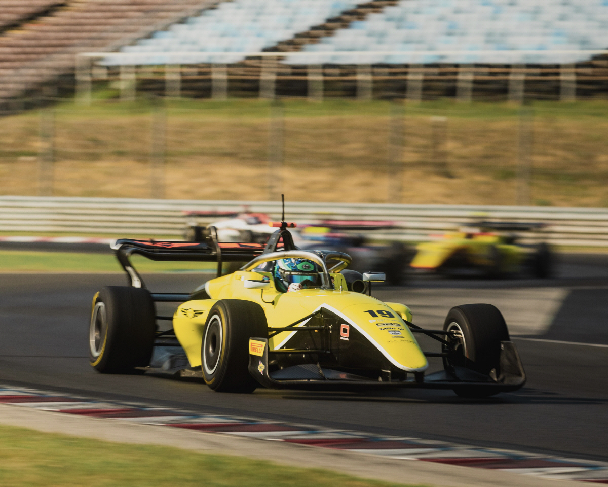 '최초 F1 드라이버를 향한 질주' 이규호, 헝가리서 연속 톱6…스파 악재 털고 반등 신호탄