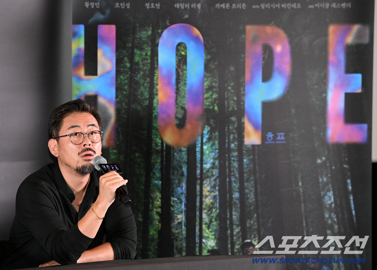6일 메가박스 코엑스에서 열린 영화 '호프'의 언론 시사회. 나홍진 감독이 질문에 답하고 있다. 허상욱 기자 wook@sportschosun.com/2026.07.06/
