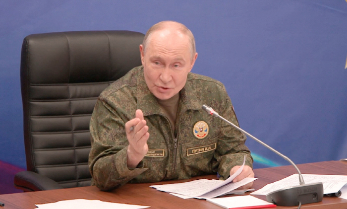 'Russian forces committed biological terrorism'... Allegations of burying anthrax-infected livestock carcasses