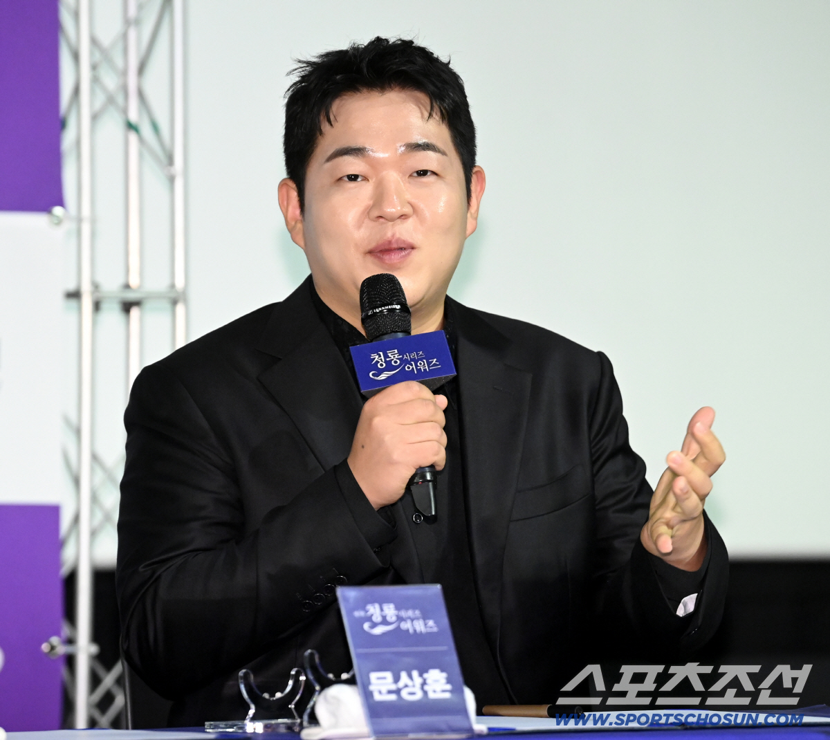 7일 용산CGV에서 열린 제5회 청룡시리즈어워즈(Blue Dragon Series Awards) 핸드프린팅. 문상훈이 질문에 답하고 있다. 용산=허상욱 기자 wook@sportschosun.com/2026.07.07/