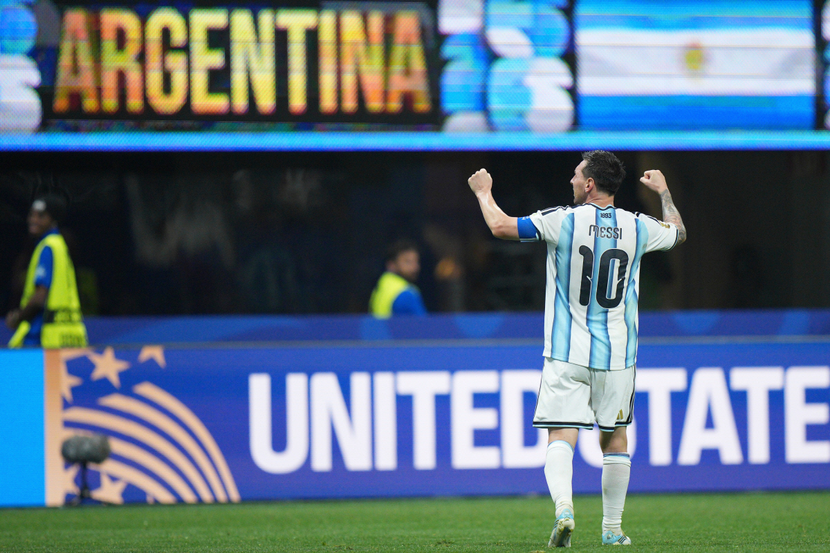 Argentina's Lionel Messi (10) celebrates his side's second goal during the World Cup round of 16 soccer match between Argentina and Egypt in Atlanta, Tuesday, July 7, 2026. (AP Photo/Jacob Kupferman)
