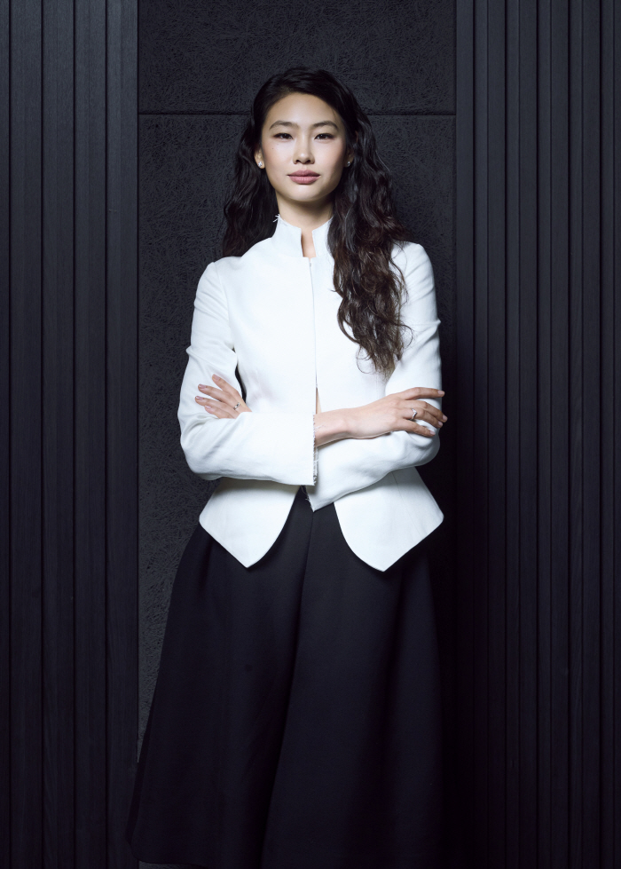 Interview 2 Jung Ho-yeon 'I Gained 4 kg of Muscle to Handle a 5 kg Rifle... I Felt Proud Loading Bullets' ('Hope')