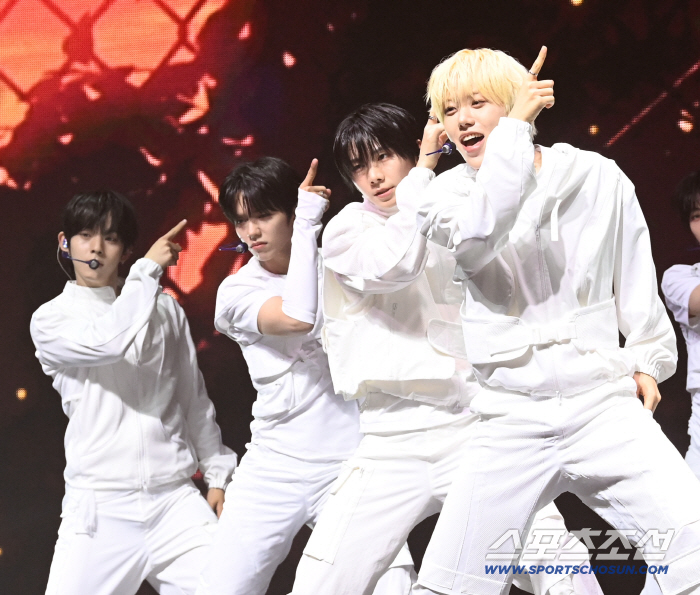 AHOF Showcase, a Captivating Performance