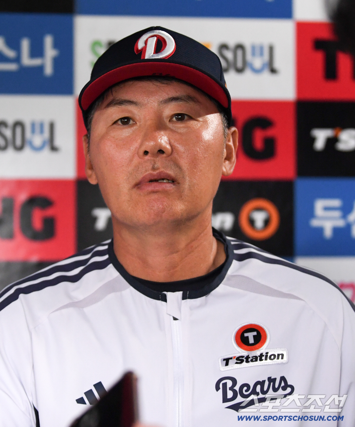 2일 잠실구장에서 열린 두산과 롯데의 경기. 두산 김원형 감독이 인터뷰를 하고 있다. 잠실=박재만 기자 pjm@sportschosun.com/2026.07.02/