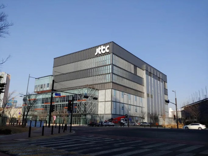 JTBC, Under Rehabilitation Proceedings, Finally Pays Overdue Appearance Fees 'Settlement for Variety Show Participants Completed'